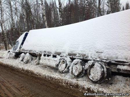 Семья дальнобойщиков из Липецка неделю прожила в замерзшей фуре в Приамурье